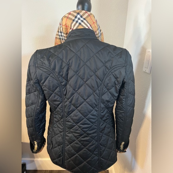 Burberry Women’s coat size XS - Picture 2 of 7